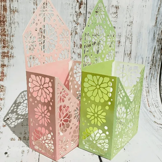 Craft Buddy Forever Flowerz Floral Cascade Envelope Box die set Hot