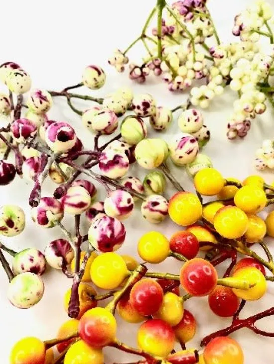 Craft Buddy Forever Flowerz 50 Autumn Berry Clusters New