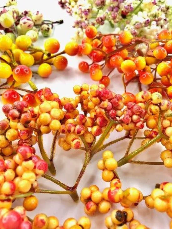 Craft Buddy Forever Flowerz 50 Autumn Berry Clusters New