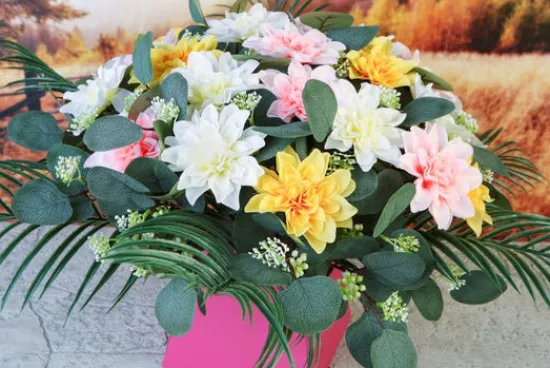 Craft Buddy "Jumbo Dahlias" Forever Flowerz makes approx 100 flowers New